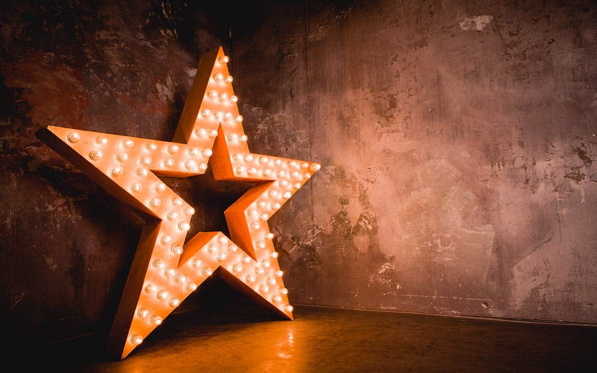 Beleuchteter Theaterstern — Theater & Kultur Premstätten